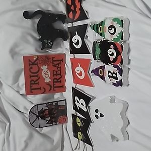 6 Wooden Halloween Deco pieces brand new in plastic